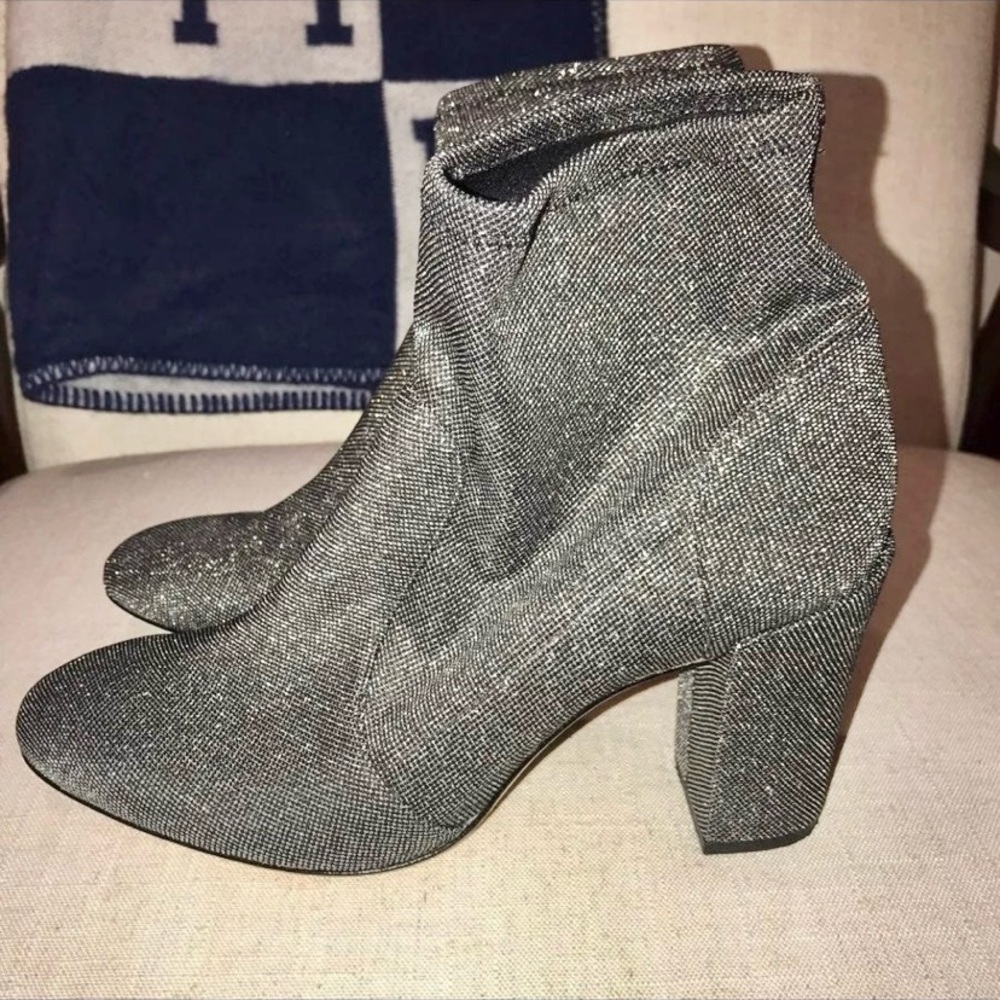 Schultz Ditte stretch ankle booties! New! Size 9!
